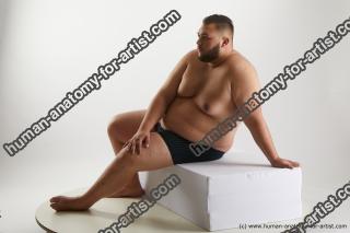 Sitting reference poses Ronaldo Biggato